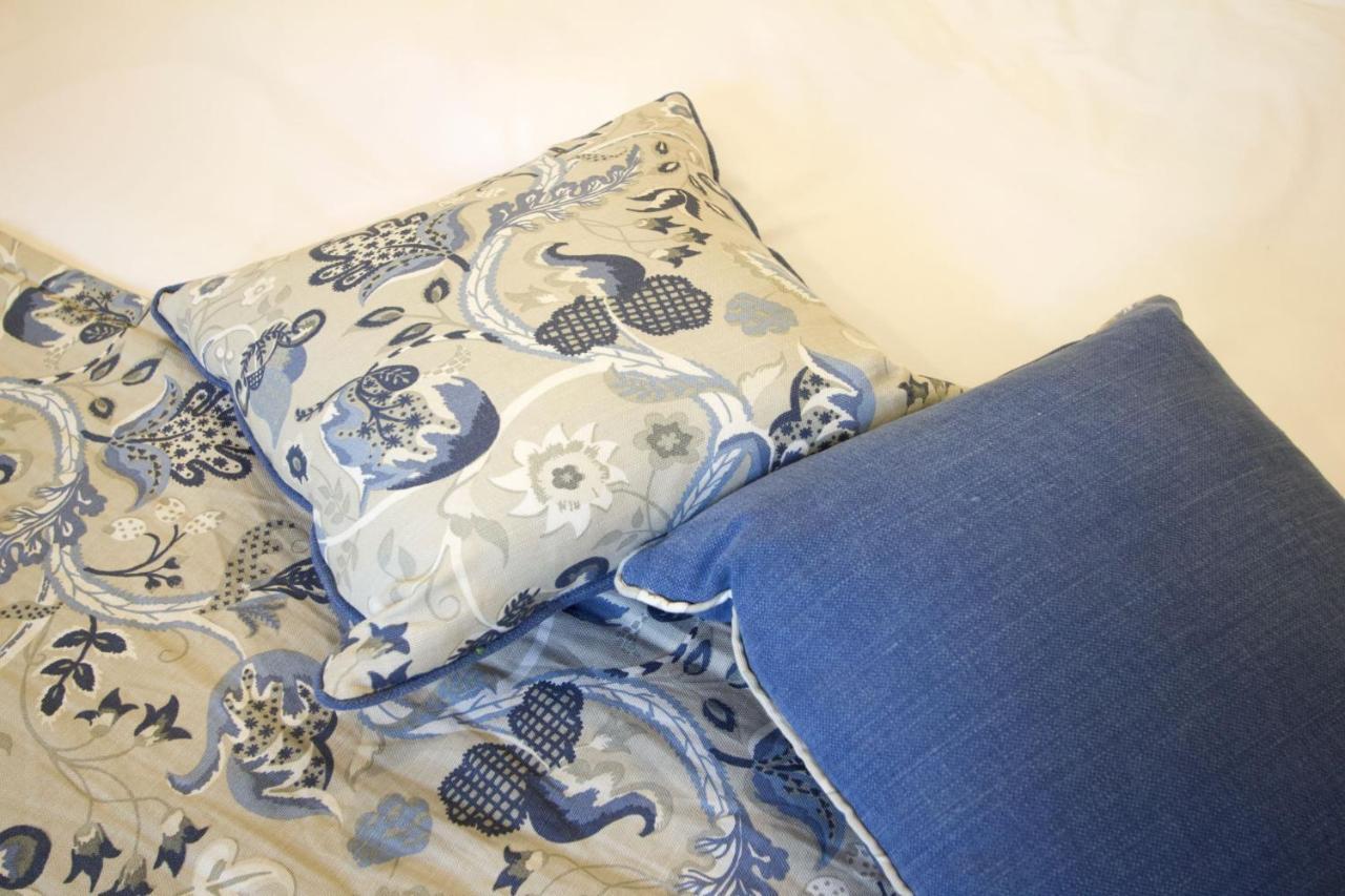 Chestnuts House Boutique B&B Бат Екстериор снимка Silk pillowcase