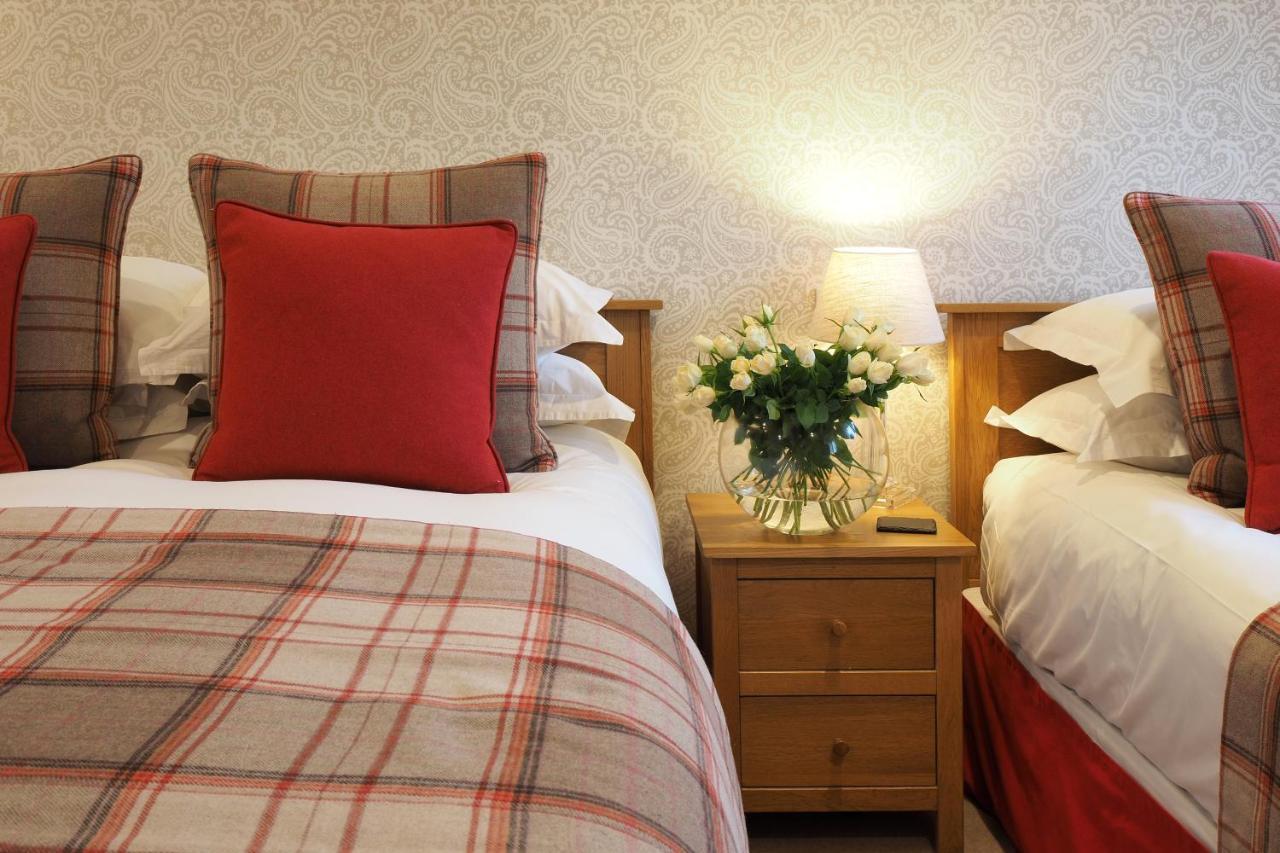 Chestnuts House Boutique B&B Бат Екстериор снимка A bedroom at the hotel